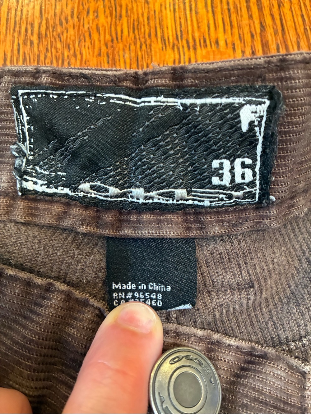 Y2K Oakley Corduroy Shorts Men's Size 36 Brown Skate Surf Streetwear 2007 - Picture 4 of 9